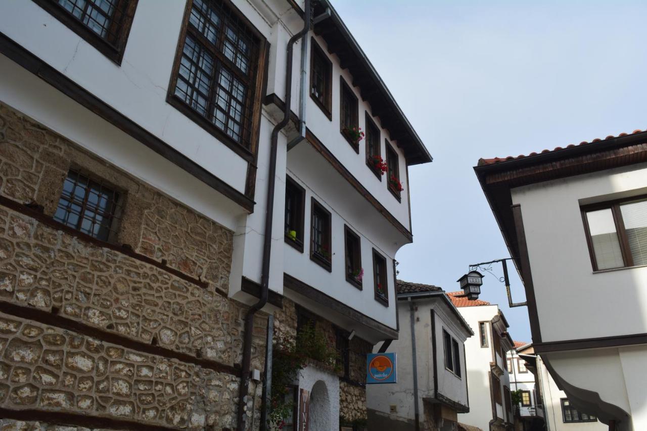 Patche Residence - A Wine Cellar Hideaway In The Historic Home Of Revolutionary Metodi Patche Ohrid Exterior foto